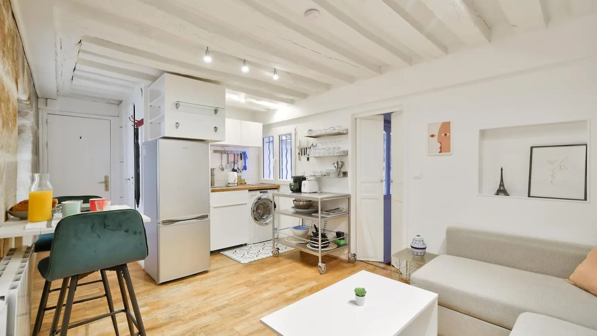 Апартаменты Modern Parisian Retreat Cozy T2 In Paris 02 0*,